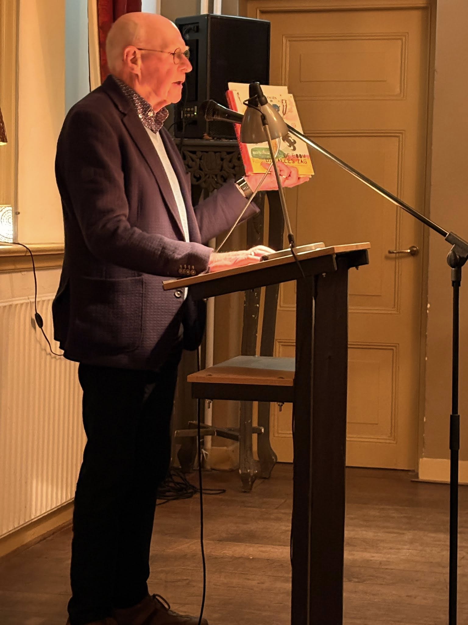 Gastdichter Herman Oosterman. Foto: Ineke Blaauwwiekel